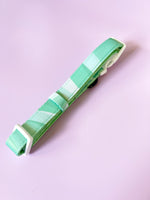 Load image into Gallery viewer, Minty Swirl Collar
